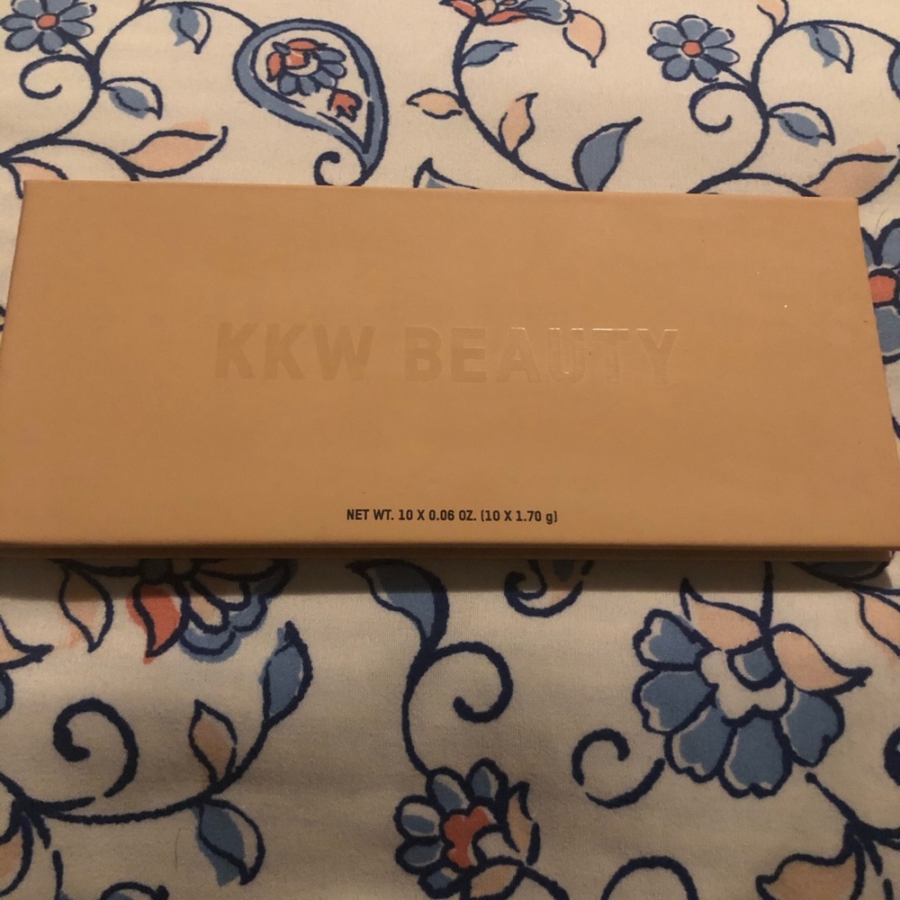 KKW Beauty Classic Blossom Palette 🌸✨